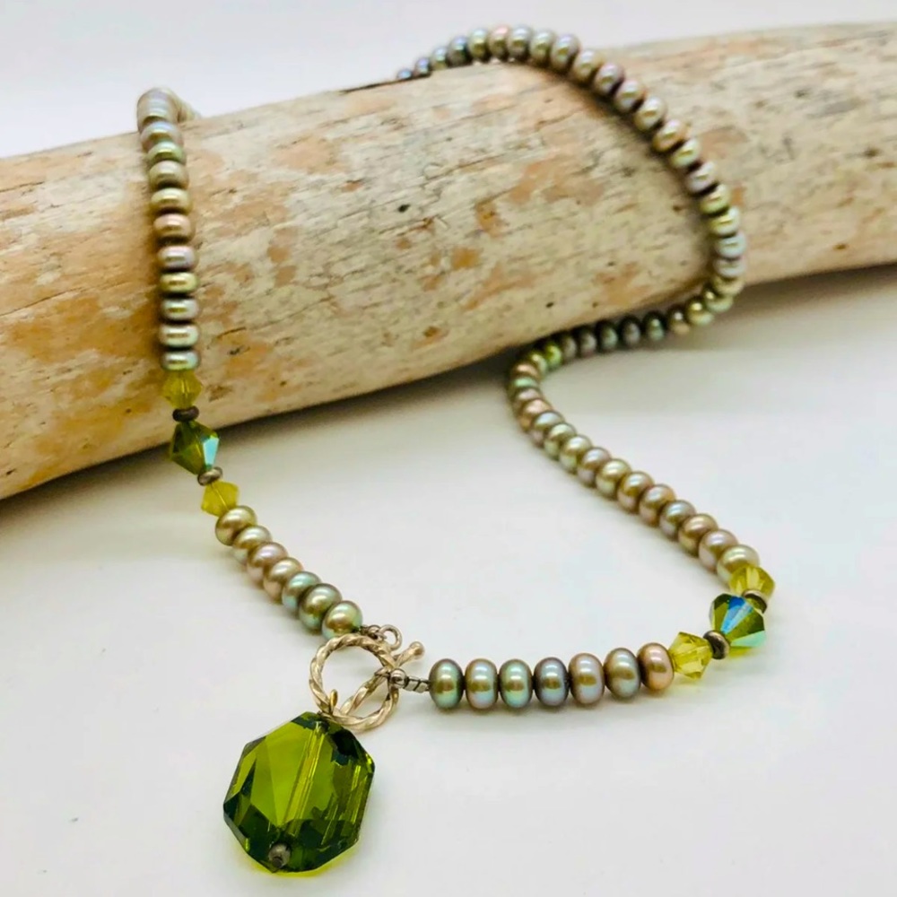 🔥 Vintage Deco Green Crystal Pendant Pearl Necklace 💚